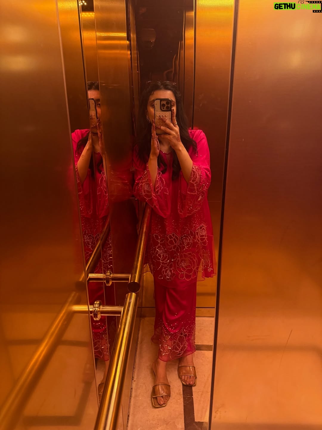 Gaurika Rathi - 1.8K Likes - 🤍🎀🤎🐣🥂