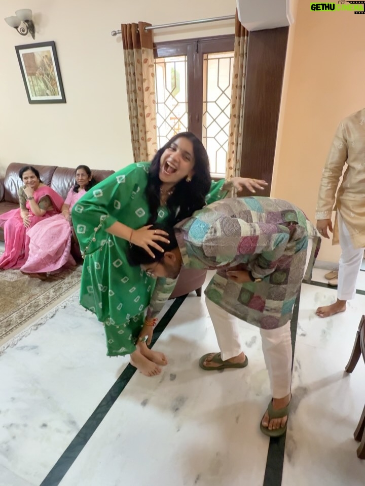 Gaurika Rathi - 1K Likes - Round 1🧿🤍🥹

The one festival that I always look forward to.
ARMY🧿❤️

@rathishivi Miss you🤍