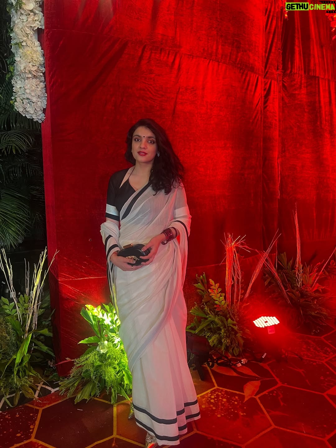 Gaurika Rathi - 0.9K Likes - 🤍🧿✨

Wearing @houseofmasaba