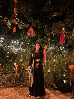 Gaurika Rathi Instagram - Last night was beautiful 🧿🤍✨
 @navraasgarbaofficial 🤍

To the most most beautiful nine nights. I will miss you so much.