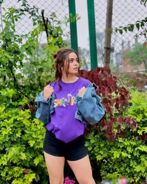 Geet Mehta Instagram - Hopelessly romantic 💜