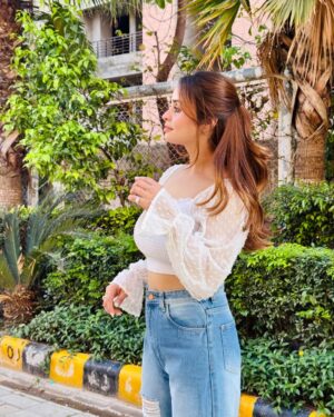 Geet Mehta Instagram - -forever that girl 🤍