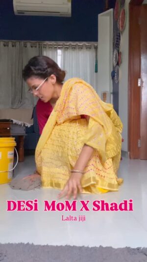Geetanjali Chauhan Instagram - Kya aapki mummy bhi krti hain esa ?
.
@astrotalk ne sachhayi batake kafi madad krdi mummy ki 😉
.
.
#geetanjalichauhan #ad #shadi #desimom ##relatable #justindianthings
