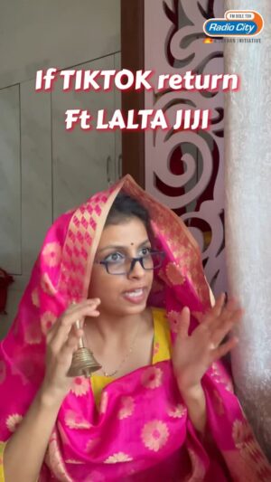 Geetanjali Chauhan Instagram - Lalta jiji tiktok ke swagat me or kya kya karein comments me batao ?
.
.
.
Follow @radiocity_rajasthan for more such content
#laltajiji #desimom #tiktokinindia #tiktokreturns #geetanjalichauhan #radiocityrajasthan
