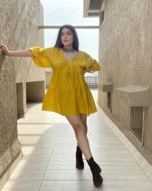 Geetanjali Singh Instagram - šš»š®š® ā„ļø š¢š¹š²š»š²š½š¼
.
.
OutFit @hm
.
.
.
.
#bohovibes #bohochic #wildandfree #yellow #picturesoftheday #geetanjalisingh