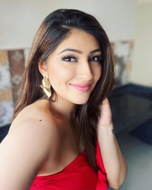Geetanjali Singh Instagram - #closeup ā¤ļø
.
.
.
.
.
#picoftheday #ootd #ootdindia #ootdfashion #ig #igdaily #instamodels #ınstagood #instadaily #bhfyp #red #westernwear #geetanjalisingh