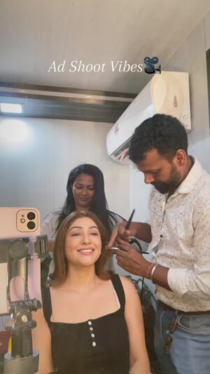 Geetanjali Singh Instagram - Getting camera ready 🎥
They work the brushes, I bring the smile.
#AdShootVibes
.
.
.
.
#GeetanjaliSingh #OnSetGlow #ShootPrep #ActorLife #BehindTheScenes