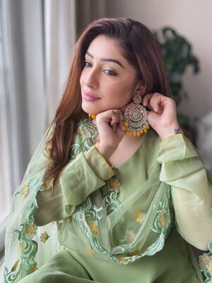 Geetanjali Singh Instagram - Embraced in festive grace🌼✨
.
.
.
.
.
.
.
#FestiveElegance #GeetanjaliSingh
#AnarkaliStyle #IndianElegance #GaneshChaturthi #FestiveLook #EthnicElegance #PastelOutfit #IndianFestiveWear #CelebrationStyle #FestiveOOTD