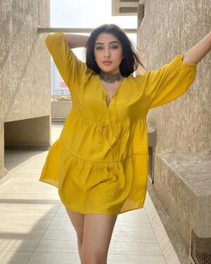Geetanjali Singh Instagram - šš»š®š® ā„ļø š¢š¹š²š»š²š½š¼
.
.
OutFit @hm
.
.
.
.
#bohovibes #bohochic #wildandfree #yellow #picturesoftheday #geetanjalisingh
