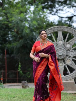 Geetha Madhuri Instagram - Stylist - @greeshma_krishna.k 
saree - @exactly_sarees 
Jewellery - @jewelleryforher3 
makeup and hair - @umachowdary_makeup_studio @umachowdary_makeupartist 
photography- @venkat_tammana