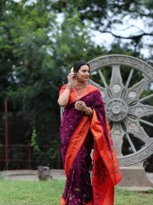 Geetha Madhuri Instagram - Stylist - @greeshma_krishna.k 
saree - @exactly_sarees 
Jewellery - @jewelleryforher3 
makeup and hair - @umachowdary_makeup_studio @umachowdary_makeupartist 
photography- @venkat_tammana