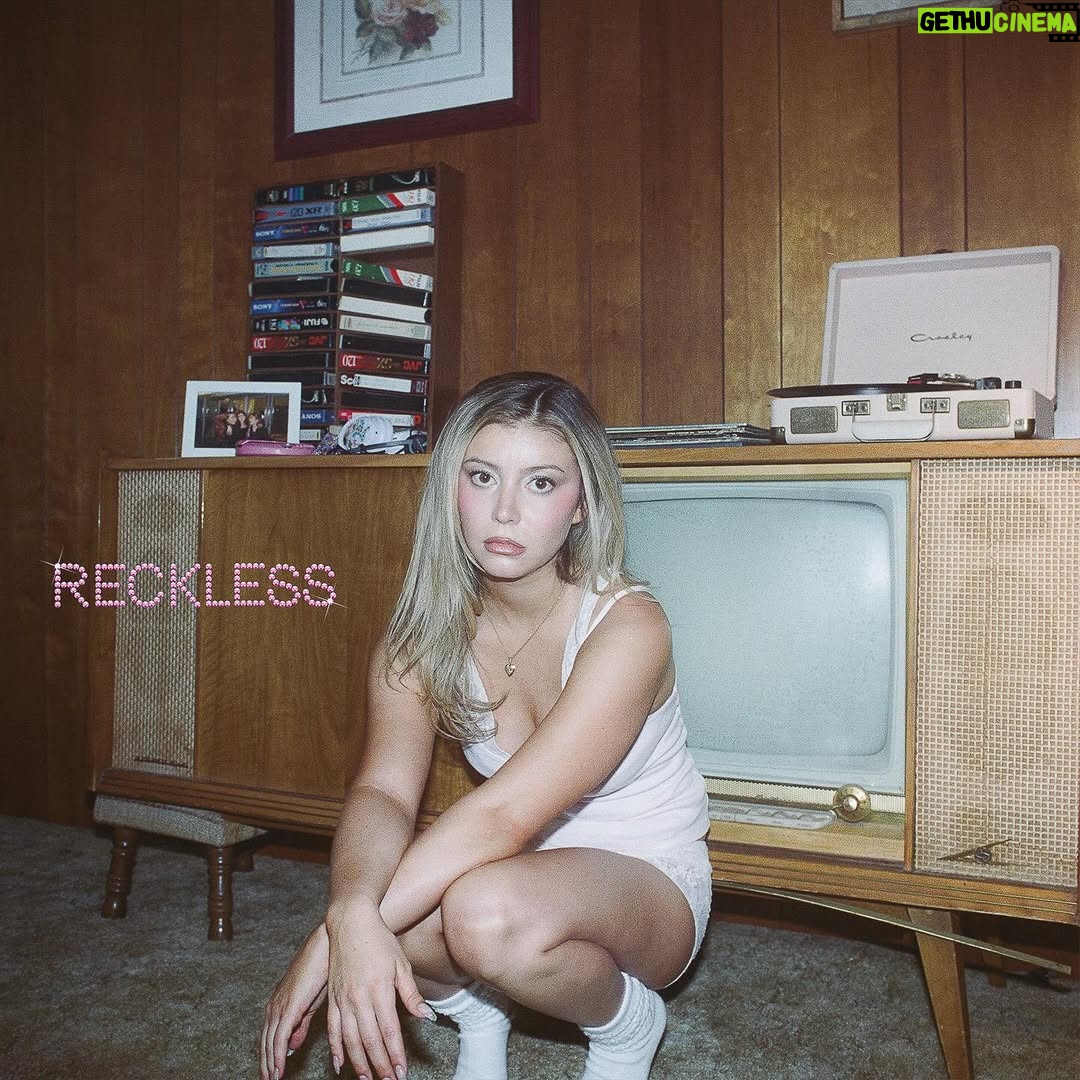 Genevieve Hannelius - 20.3K Likes - My Debut Single “Reckless” is out 8.22 🩷 Presave now at the link in my bio xx

Artwork by @alsnchn
Graphic Design @byjoychen