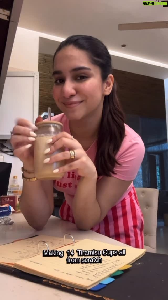 Gia Gupta - 11.3K Likes - Am I the best or am I the best @twinkleamitgupta21 ?? 
Part 2 tomorrow ❤️
.
.
.
#giagupta #baking #bakingwithgg #tiramisu