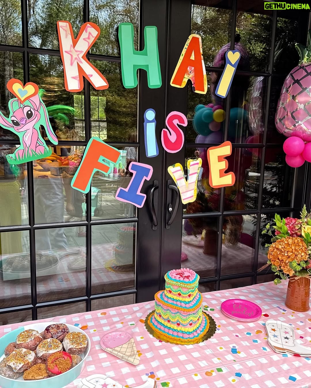 Gigi Hadid - 4.3 Million Likes - Celebrating you is the Best Day Ever, every year. Happy 5th Birthday to the light of my life! You are truly everything✨✨⚡️⚡️⚡️ so lucky & proud to be your mama!!!!!!! 🧁 (p.s. 5 HOW ?!?)🥹