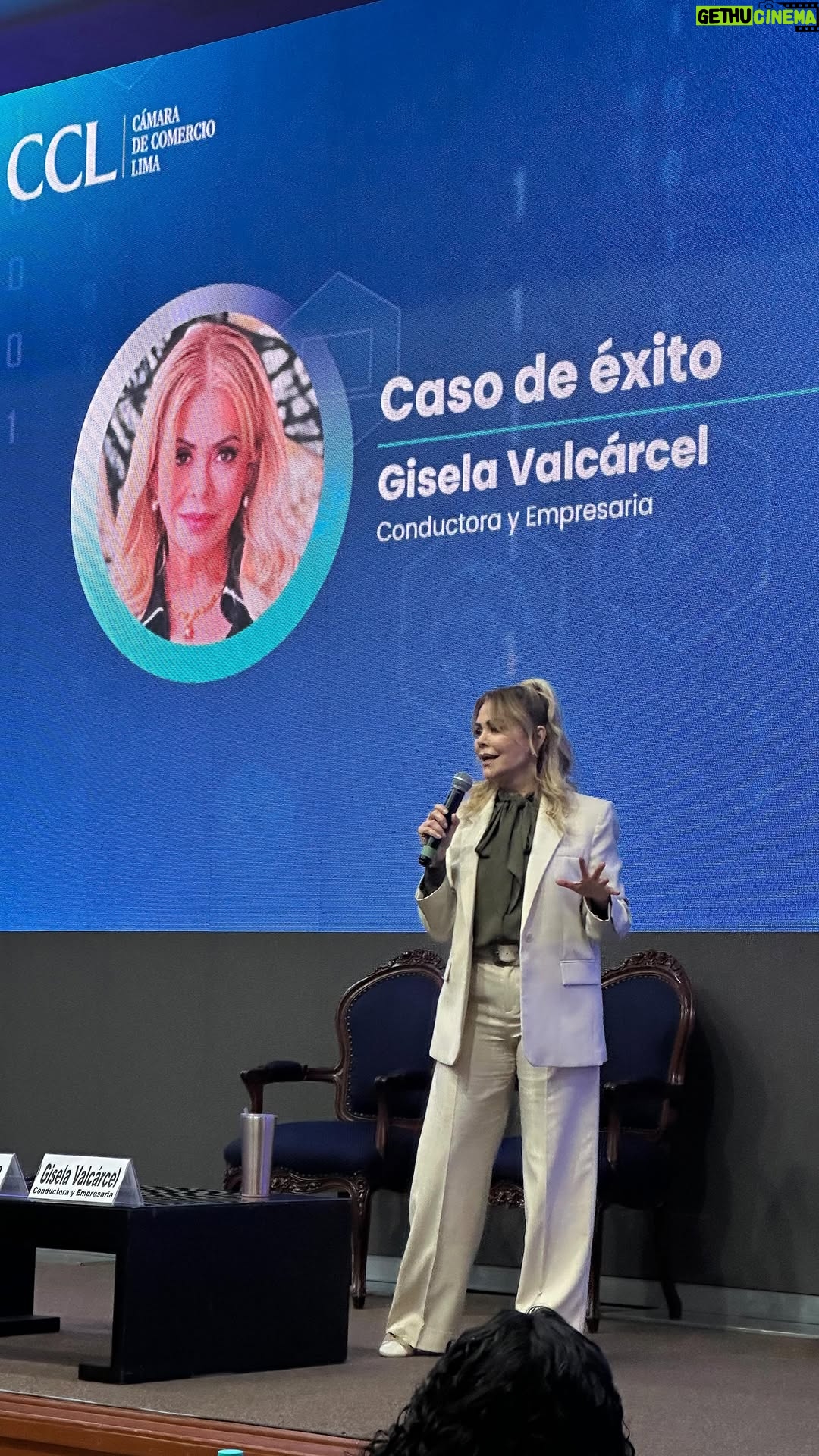 Gisela Valcárcel - 3 Likes - La Cámara de Comercio de Lima organizó el X Foro Internacional de Retail. Me invitaron y, como siempre, siento que recibo más de lo que doy. Ayer aprendí mucho, compartí con gente nueva ✔️ cada día abrazo nuevos conocimientos e ideas que deseo compartir con ustedes ❤️ 
Besos a cada uno por aquí.