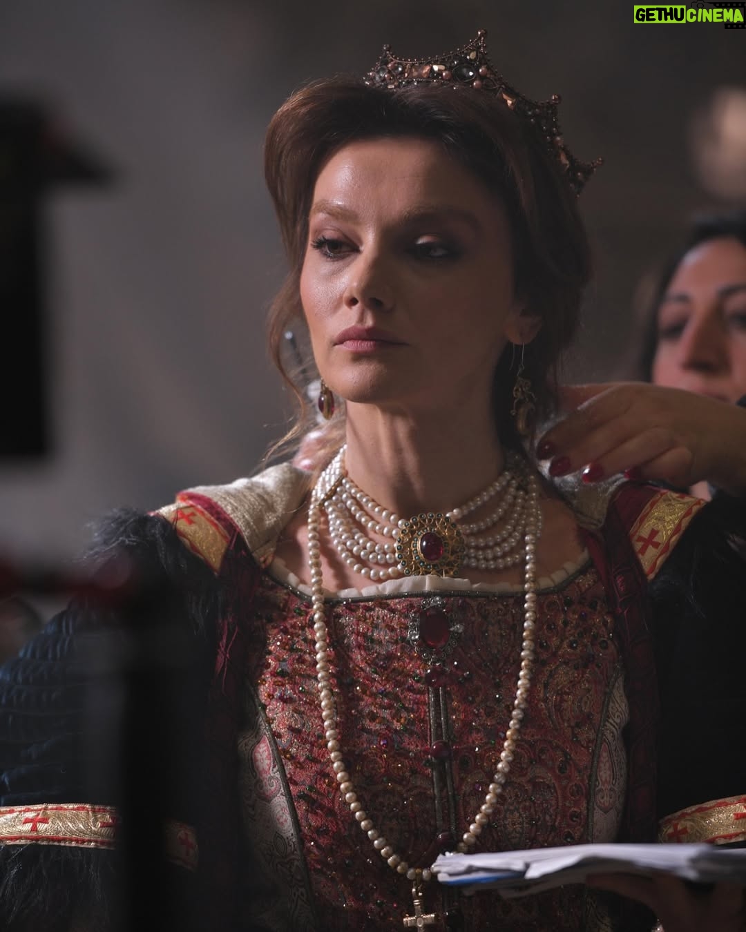 Gizem Ünsal - 12.8K Likes - Ahh Kraliçe Maria 😌
Öğrettiğin her şey için, hatırlattığın her şey için teşekkür ederim 🤞🏻

Say “Bye” to Maria 🌹