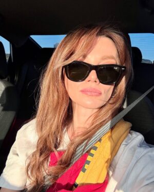 Gizem Ünsal Instagram - Ayna, Kedi Maması, Enginar, Maria, Yeşillik, Yarasa da yaramasa da -ki yarar- şerefe be