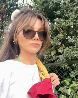 Gizem Ünsal Instagram - Ayna, Kedi Maması, Enginar, Maria, Yeşillik, Yarasa da yaramasa da -ki yarar- şerefe be