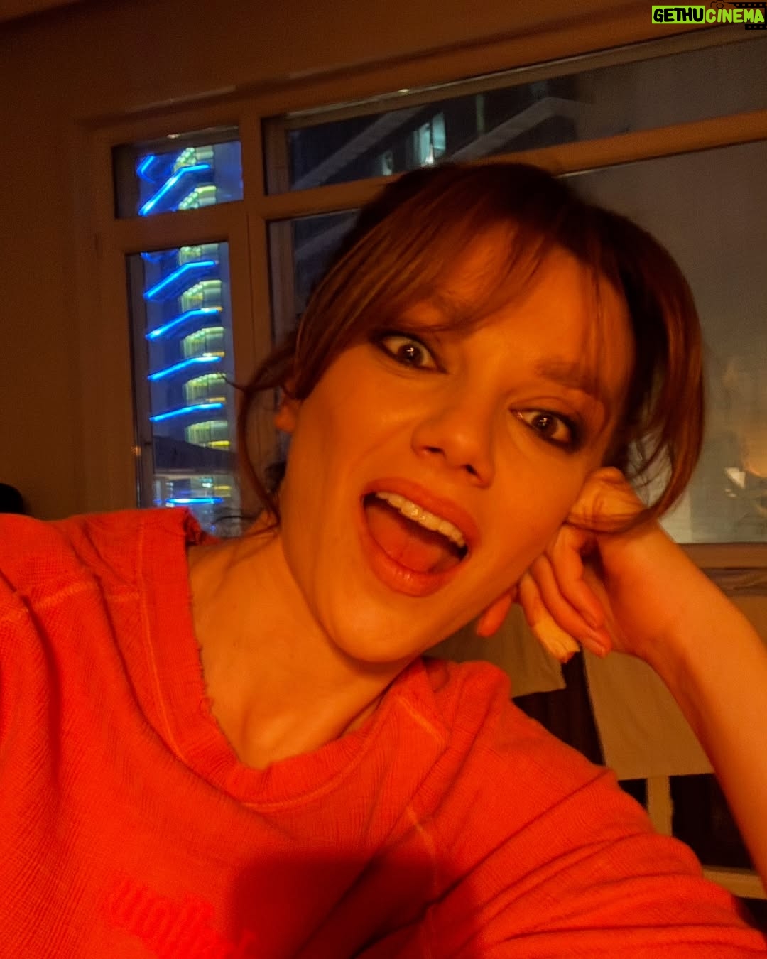 Gizem Ünsal - 9.8K Likes - Ahhhhh şubattt müthişsin ✨
