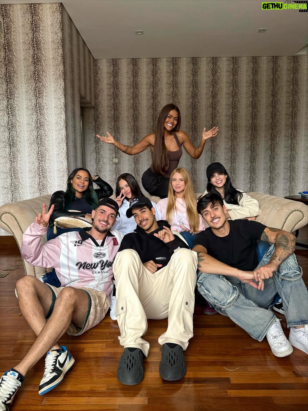 Glenda Loures - 230.9K Likes - FAMÍLIA LOURES 2026 ✅❤️✨