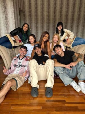 Glenda Loures Instagram - FAMÍLIA LOURES 2026 ✅❤️✨