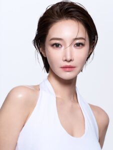 Actress Go Joon-hee HD Photos and Wallpapers November 2025