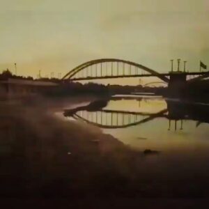 Gohar Kheyrandish Instagram - سلام عزیزانم ...
خاک  بر  من ...
شرمنده من...
پ.ن: بخشی از صدای «محسن چاووشی» را درباره مصائب و مشکلات  امروز خوزستان و مردم مظلوم آن میشنوید .
# خوزستان
#بلوچستان 
#آب 
#هوا 
#نان
#مردم_مظلوم_خوزستان