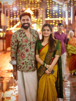 Gopika Anil Instagram - ഏവർക്കും സന്തോഷവും ഐശ്വര്യവും അറിവും നൽകി സർവേശ്വരനും സർവേശ്വരിയും അനുഗ്രഹിക്കട്ടെ. വിജയദശമി ആശംസകൾ. 

📸 @capturedbynandu 
saree: @trendyboutique88