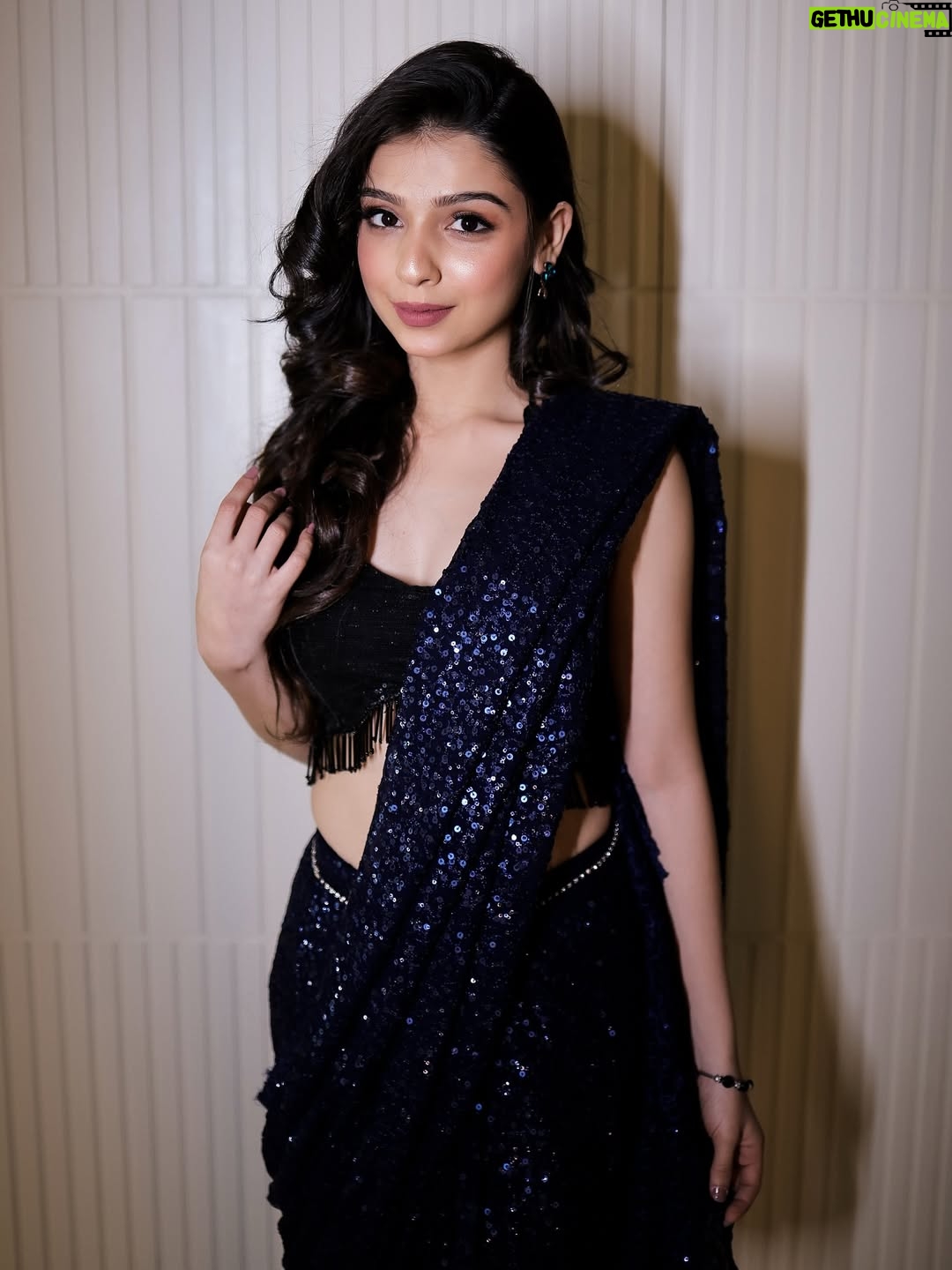Gracy Goswami - 10.1K Likes - Saree State of Mind 🤍🪩💙✨
.
.
.
.
.
.
.
.
.
.
.
.
.
.
.
.
.
.
.
.
.

#BollywoodSaree #SareeLove #BollywoodFashion #SareeGoals #BollywoodSarees #IndianFashion #SareeLovers #SareeStyle #BollywoodGlitz #SareeFashion #BollywoodSareeLove #DesiSaree #SareeCrush #BollywoodInspiration #SareePerfection