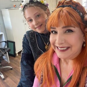 Gülhan Tekin Instagram - Ve Kardeş Takımı 3 biter. Çocuklara rengarenk bir masal hediye ediyoruz. Tüm ekibin ellerine sağlık ♥️ 
@cjenmturkiye 
@taffpics 
@2910productions
@kardestakimifilm