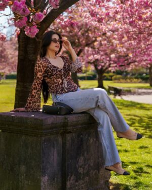 Gunjan Kunwar Instagram - I’d stare too 👀☀️🌷 

📸- @philhultonphotography 

#ɴᴇᴡᴘᴏsᴛ #showsomelove #gunjankunwar #pahadi #photography #portrait #trending #blossom #explore #cardiff #wales #summer #unitedkingdom #ootd #drama #capturingthemoment #fashionblogger #fashioninstagram #fashioninfluencer #goodvibes #sunshine #uk #foryou #swipeleft #naturalphotography #candid #travel #fashiongram #fashionnova #new