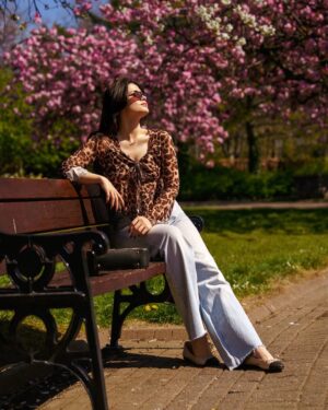 Gunjan Kunwar Instagram - I’d stare too 👀☀️🌷 

📸- @philhultonphotography 

#ɴᴇᴡᴘᴏsᴛ #showsomelove #gunjankunwar #pahadi #photography #portrait #trending #blossom #explore #cardiff #wales #summer #unitedkingdom #ootd #drama #capturingthemoment #fashionblogger #fashioninstagram #fashioninfluencer #goodvibes #sunshine #uk #foryou #swipeleft #naturalphotography #candid #travel #fashiongram #fashionnova #new