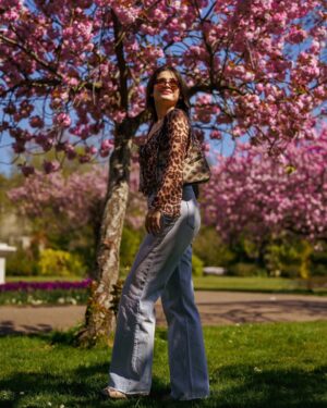 Gunjan Kunwar Instagram - I’d stare too 👀☀️🌷 

📸- @philhultonphotography 

#ɴᴇᴡᴘᴏsᴛ #showsomelove #gunjankunwar #pahadi #photography #portrait #trending #blossom #explore #cardiff #wales #summer #unitedkingdom #ootd #drama #capturingthemoment #fashionblogger #fashioninstagram #fashioninfluencer #goodvibes #sunshine #uk #foryou #swipeleft #naturalphotography #candid #travel #fashiongram #fashionnova #new