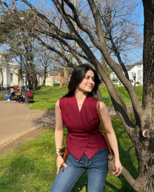 Gunjan Kunwar Instagram - 🌺🌹🌺

Comment PP for outfit Link 🔗 

Top- @evierose.in 
Jeans- @offduty.india 
Bag- @guess 

#newpost #showsomelove #gunjankunwar #spring #blossom #instagram #instagrammers #likeforlikes #unitedkingdom #pahadi #summerfashion #summerfeeling #candid #swipeleft #sunshine #instamood #instamusic #instafashion #instamoment #blush #cardiff #wales #casualoutfits #collegediaries #goodvibes #red #natureatitsfinest #sunshine #instapost #instapic #gk