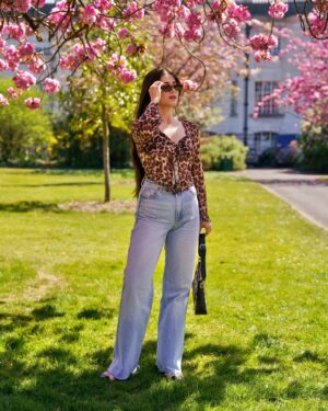 Gunjan Kunwar Instagram - I’d stare too 👀☀️🌷 

📸- @philhultonphotography 

#ɴᴇᴡᴘᴏsᴛ #showsomelove #gunjankunwar #pahadi #photography #portrait #trending #blossom #explore #cardiff #wales #summer #unitedkingdom #ootd #drama #capturingthemoment #fashionblogger #fashioninstagram #fashioninfluencer #goodvibes #sunshine #uk #foryou #swipeleft #naturalphotography #candid #travel #fashiongram #fashionnova #new