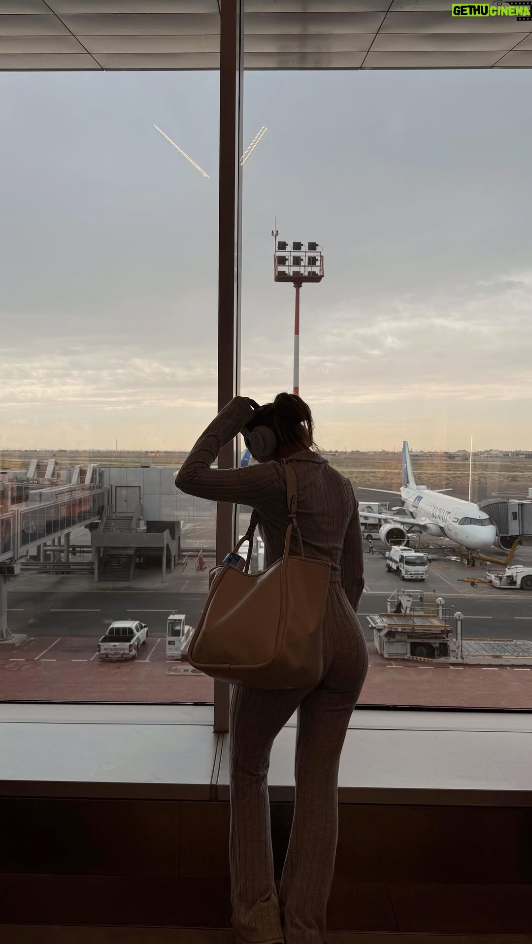 Gurleen Dahelay - 42.9K Likes - we all know that feeling, right?🤍✨

.

.

.

.

.
#reels #reelsinstagram #explore #explorepage #trending #trendingreels #viral #fyi #trendingnow #exploremore #airport #airportfeeling