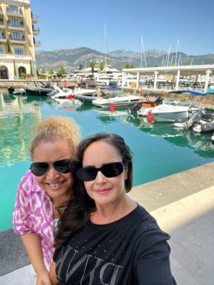 Güzin Alkan Instagram - Karadağ dump -2-💖 
#karadağ #montenegro #podgorica #budva #budvamontenegro #budvaoldtown #budvaoldcity #budva #dancingirl #oldcity #svetistefan #svetistefanisland #svetistefanmontenegro #svetistefanmontenegro❤️🔝🇲🇪☀️🏖🏰 #svetistefanbeach #tivat #portomontenegro #perast #perastmontenegro #kotor #kotoroldtwn #kotorclocktower #petrovac #petrovacmontenegro #ferry #adriyaticsea #beach #montenegro #summer #summertime #july ……💖😎😎🤍
#dump duuuuuuummmmmpppppp