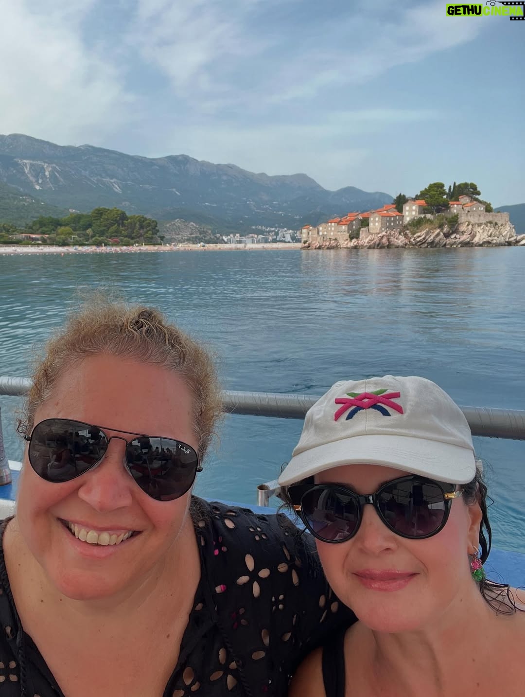Güzin Alkan - 1.9K Likes - Karadağ dump -2-💖 
#karadağ #montenegro #podgorica #budva #budvamontenegro #budvaoldtown #budvaoldcity #budva #dancingirl #oldcity #svetistefan #svetistefanisland #svetistefanmontenegro #svetistefanmontenegro❤️🔝🇲🇪☀️🏖🏰 #svetistefanbeach #tivat #portomontenegro #perast #perastmontenegro #kotor #kotoroldtwn #kotorclocktower #petrovac #petrovacmontenegro #ferry #adriyaticsea #beach #montenegro #summer #summertime #july ……💖😎😎🤍
#dump duuuuuuummmmmpppppp