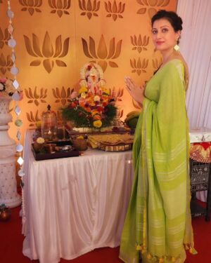 Hamsa Nandini Instagram - ✨🙏 On this Ganesh Chaturthi, I bow to the unstoppable force of Lord Ganesha — the remover of obstacles, the giver of wisdom, the healer of hearts. Through my darkest battles, Bappa’s energy lit my path, reminding me that faith is the greatest strength of all. Today, I celebrate not just the festival, but the divine power that healed me, rebuilt me, and made me fearless.

🌺 Ganapati Bappa Morya! 🌺

@hungrycatkitchen you guys do it the best! 
.
#swanstories