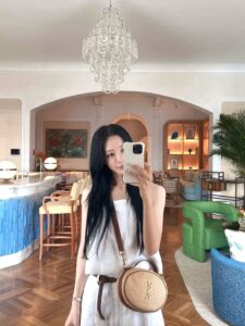 Actress Han Ye-seul HD Photos and Wallpapers August 2025