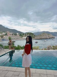 Actress Han Ye-seul HD Photos and Wallpapers August 2025