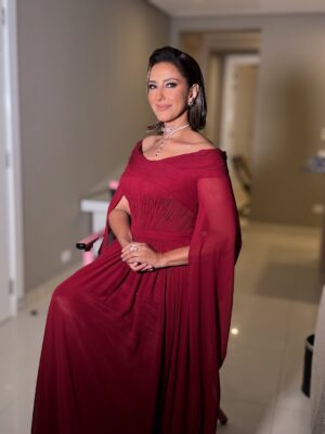 Hanan Motawie Instagram - All dressed.. All red ❤️
Hello GFF8 ✨
سعيدة بحضوري حفل افتتاح مهرجان الجونة السينمائي في دورته الثامنة وبعرض فيلمنا هابي بيرث داي “Happy Birthday” كفيلم الافتتاح❤️🙏🏻
Fashion consultant and Stylist ✨ @saeedramzi
Mua💄 @monaesmailmakeup
Hairdresser💇🏻‍♀️ Fady @alsagheersalons
Dress👗 @aymanlahmouni
Jewellery💫 @bijoux.jewelry.eg 
-
#حنان_مطاوع | #hanan_motawie