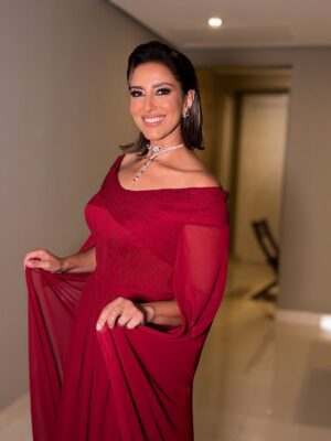 Hanan Motawie Instagram - All dressed.. All red ❤️
Hello GFF8 ✨
سعيدة بحضوري حفل افتتاح مهرجان الجونة السينمائي في دورته الثامنة وبعرض فيلمنا هابي بيرث داي “Happy Birthday” كفيلم الافتتاح❤️🙏🏻
Fashion consultant and Stylist ✨ @saeedramzi
Mua💄 @monaesmailmakeup
Hairdresser💇🏻‍♀️ Fady @alsagheersalons
Dress👗 @aymanlahmouni
Jewellery💫 @bijoux.jewelry.eg 
-
#حنان_مطاوع | #hanan_motawie