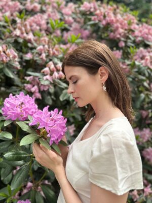 Hanna Ardéhn Instagram - Börja veckan med blommor 🌸🌸
.
www.tangring925.se/hanna-ardehn