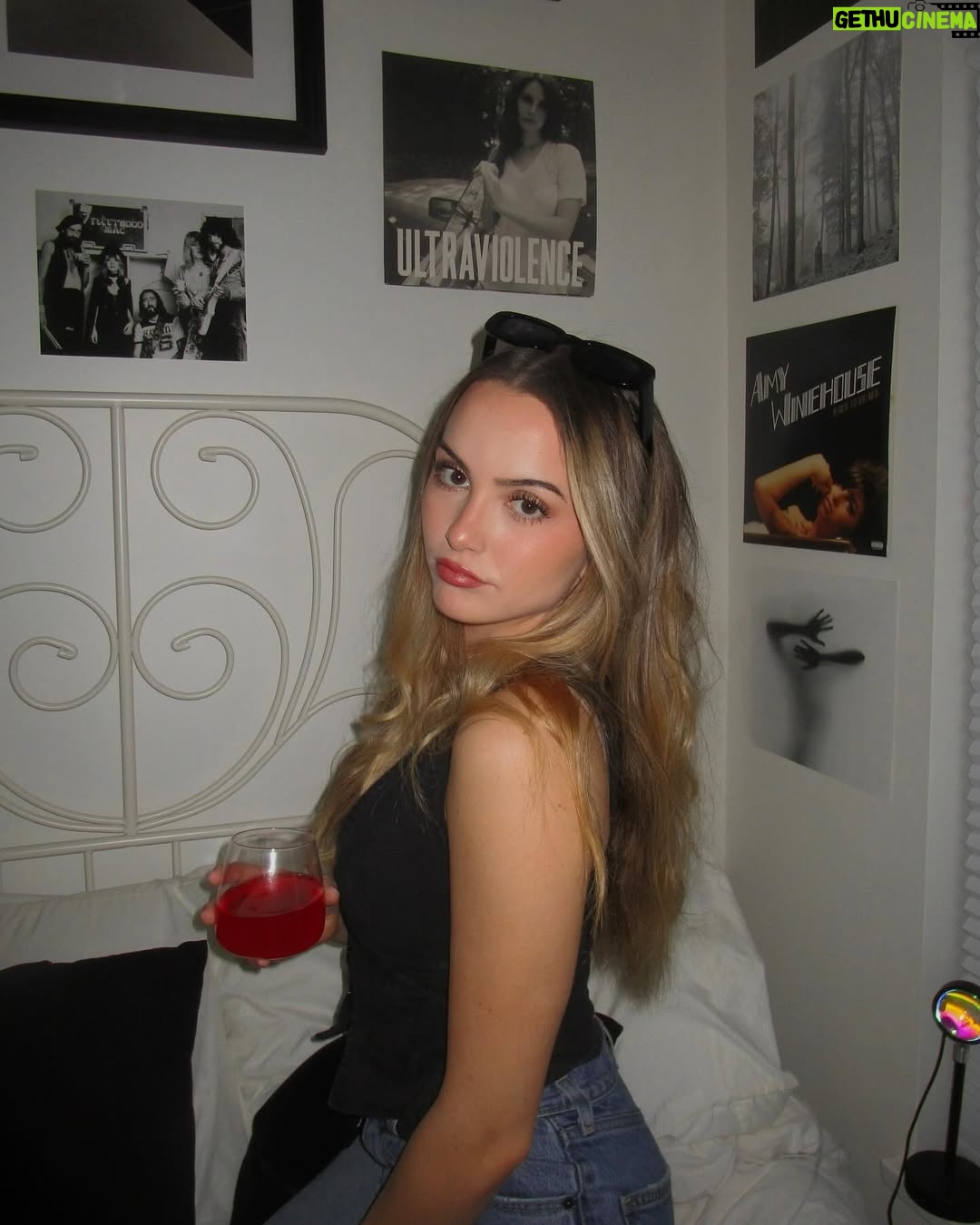 Hannah Cheramy - 38K Likes - long time no see