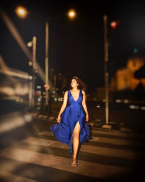 Harleen Sethi Instagram - * L I M I T E D  E D I T I O N *

Outfit @macduggal
Jewellery @rubans.in @oakpinionpr @the_jewel_gallery
Styled by @stylingbyvictor @sohail__mughal___
Team @sejal.005

Hair @sunny_hairr
Makeup @makeupbyvinod

Photography @tejasnerurkarr