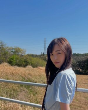 Haruka Fukuhara Instagram - .
今夜の#金曜ロードショー にて
映画 『あの花が咲く丘で、君とまた出会えたら。』
が放送されます。
今ある幸せを大切に。そして今の自分には何ができるのか。
改めて考えるきっかけになりますように。

是非ご覧ください！