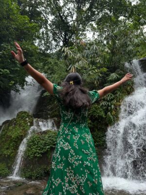 Hasini Anvi Instagram - This and no internet 🤍

#hasini #hasinianvi #kerala #munnar