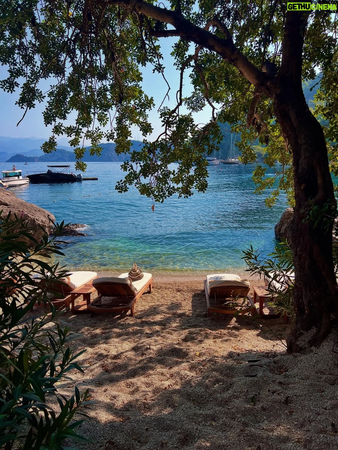 Hayley Atwell - 86.1K Likes - Took a little break from filming various projects over summer. Had to be the turquoise water, gorgeous hospitality and incredible mezze at @yazzcollective 🕶️