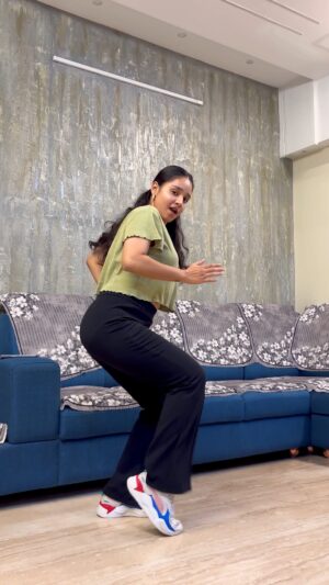 Heena Kumari Instagram - AANKH š„
@sanyamalhotra_ @sunidhichauhan5 #aankh
Dc: @shaziasamji @piyush_bhagat
#reels #reelsinstagram #reelitfeelit #reelkarofeelkaro #reelsvideo #viral #trending #dance #dancersofinstagram #dancechallenge